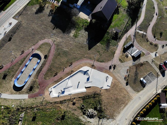 Maniowy skatepark